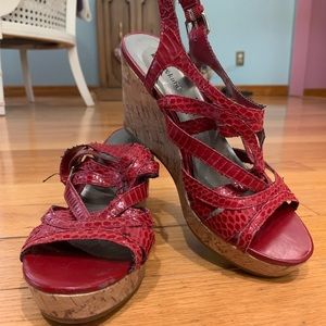 Kelly & Katie wedge sandals - Size 6 1/2
